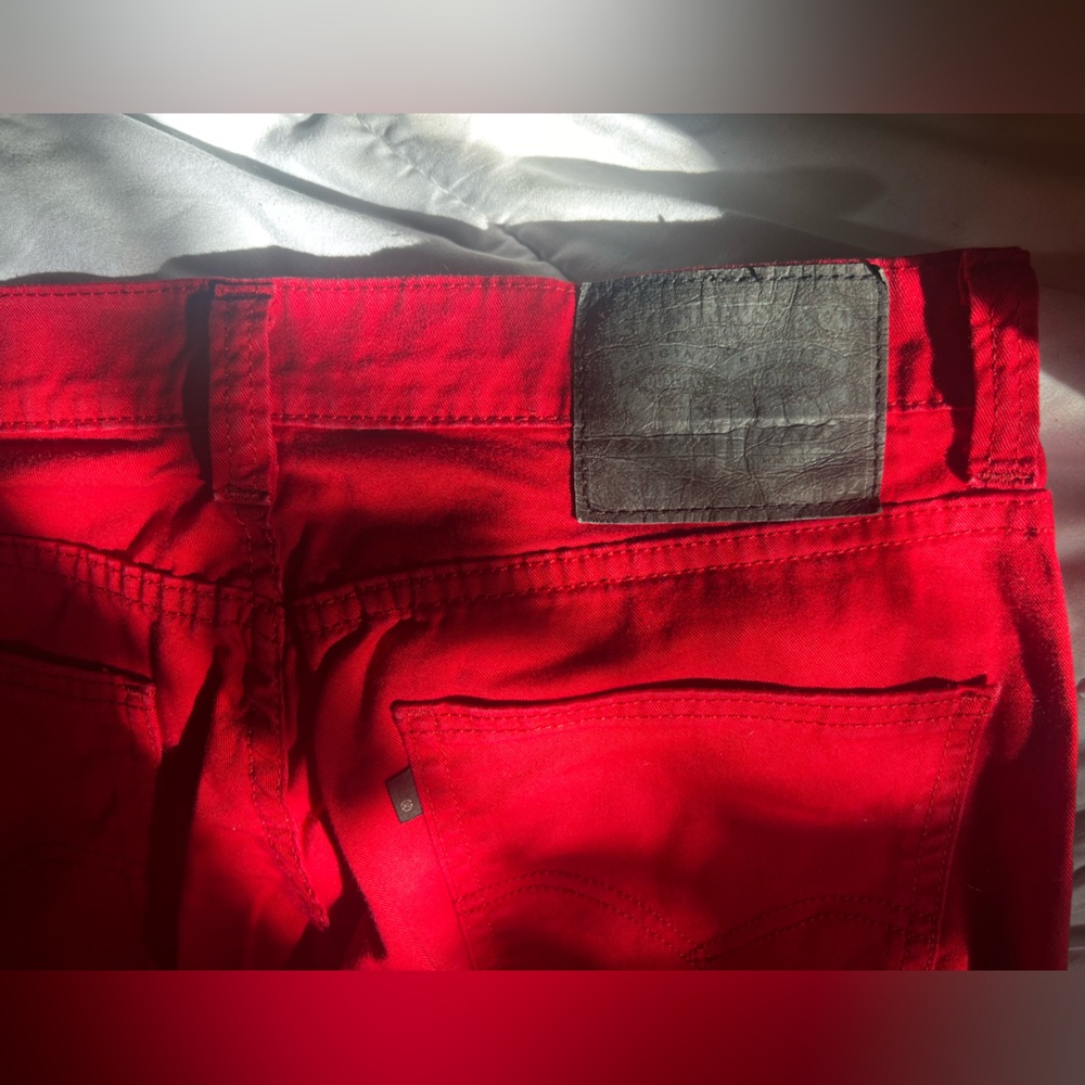 Men’s Levi’s Red